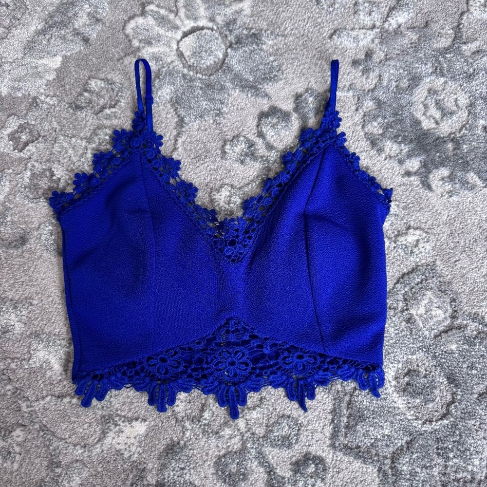 Blue Crop Top Cami with Eyelet Lace Trim Size XS